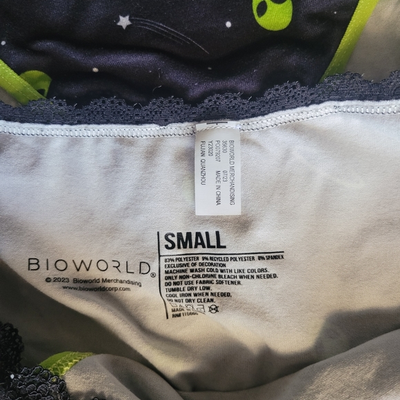 🖤Bioworld Ew People Bralette & 2 pants set - Picture 7 of 7